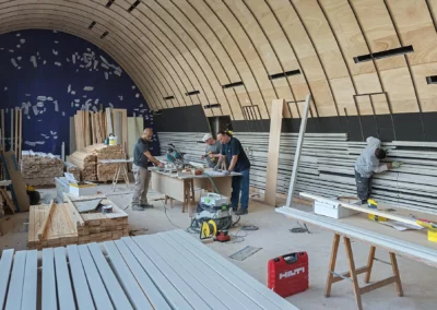 Photo 14 de l’installation d’une structure métallique cintrée de la chapelle d’un EHPAD parisien par BATIMATOS