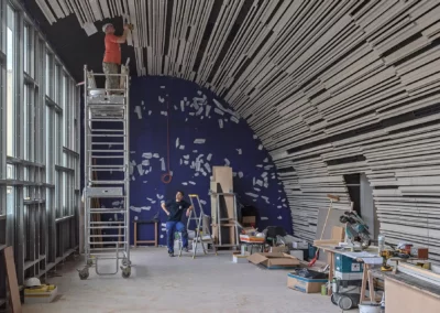 Photo 18 de l’installation d’une structure métallique cintrée de la chapelle d’un EHPAD parisien par BATIMATOS